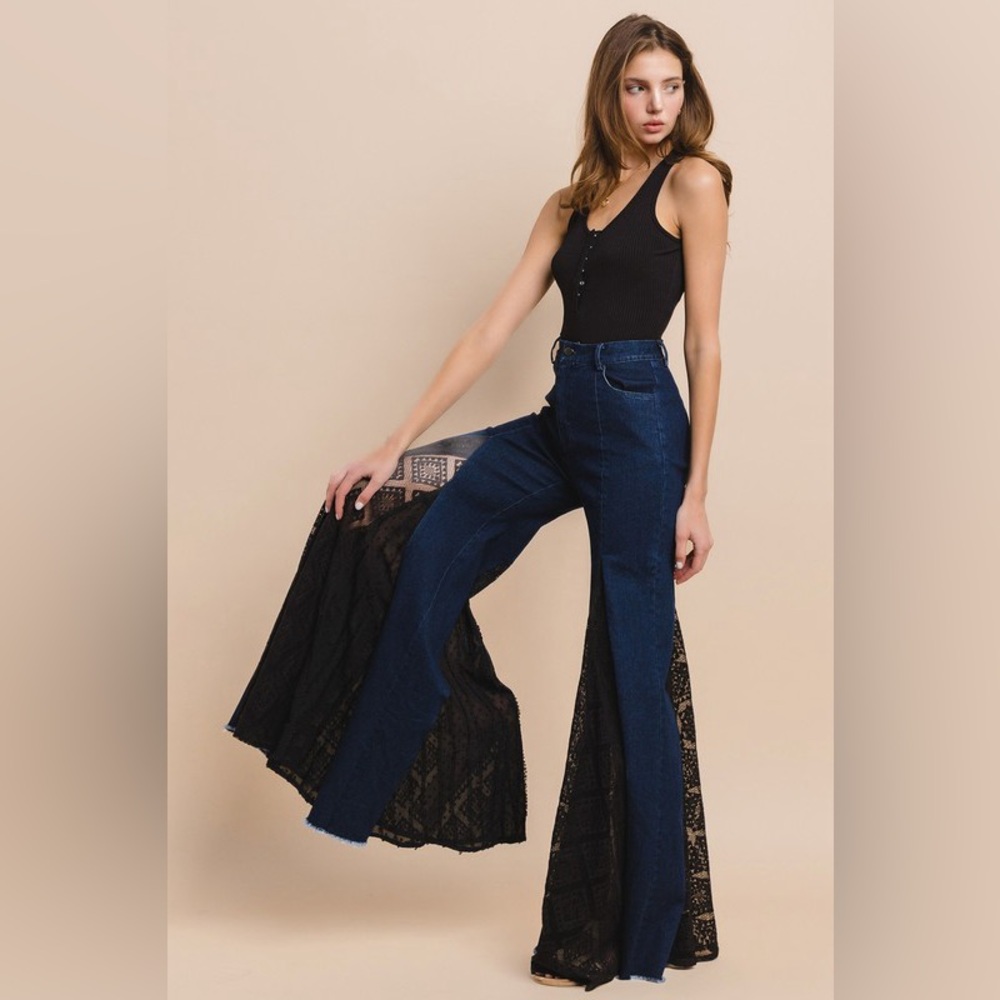 261B. Flared Lace Detail Wide Leg Jeans
